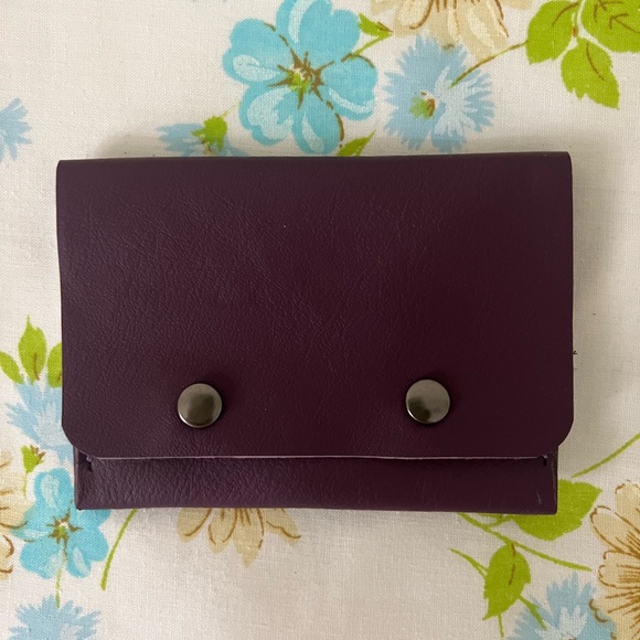 Handmade Genuine Leather Wallet - Picture 2 of 5
